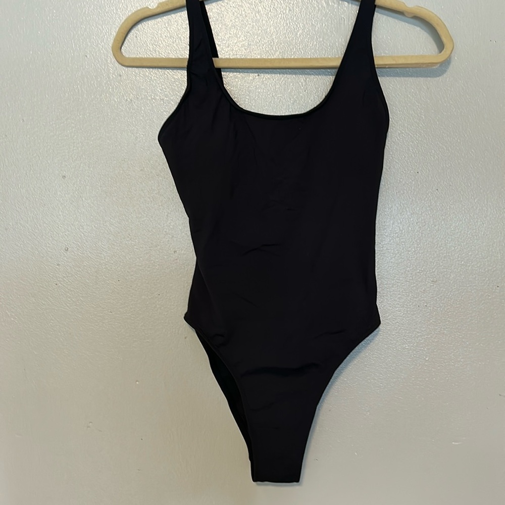 Tempt Me NWT One Piece Bathing Suit size XS in excellent condition